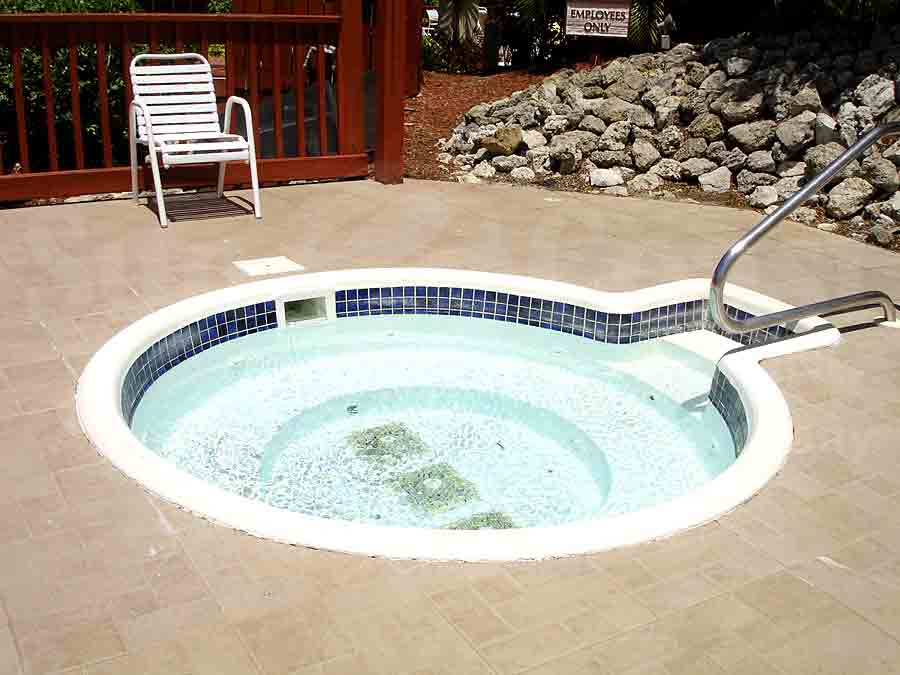 Park Shore Resort Hot Tub